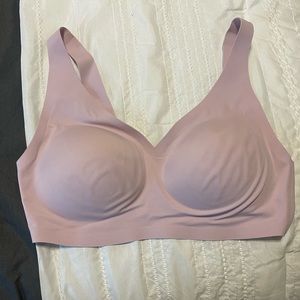 NNW Victoria secret bra smoke free home